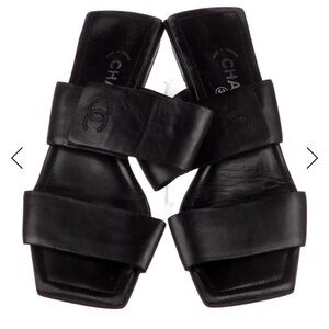 CHANEL Black Leather Vintage Slides